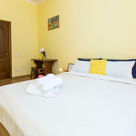 Modern 2Br Apartment In Central Lviv Kültér fotó