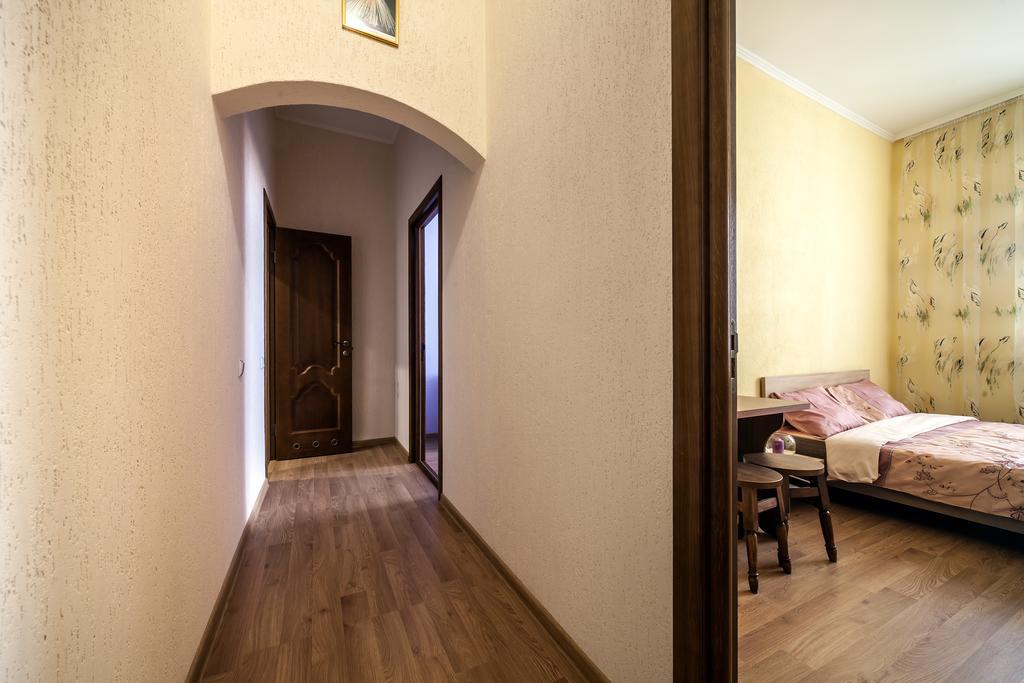 Modern 2Br Apartment In Central Lviv Kültér fotó