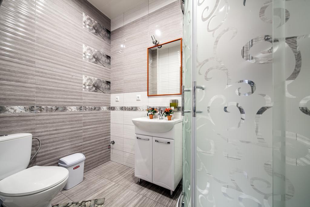 Modern 2Br Apartment In Central Lviv Kültér fotó