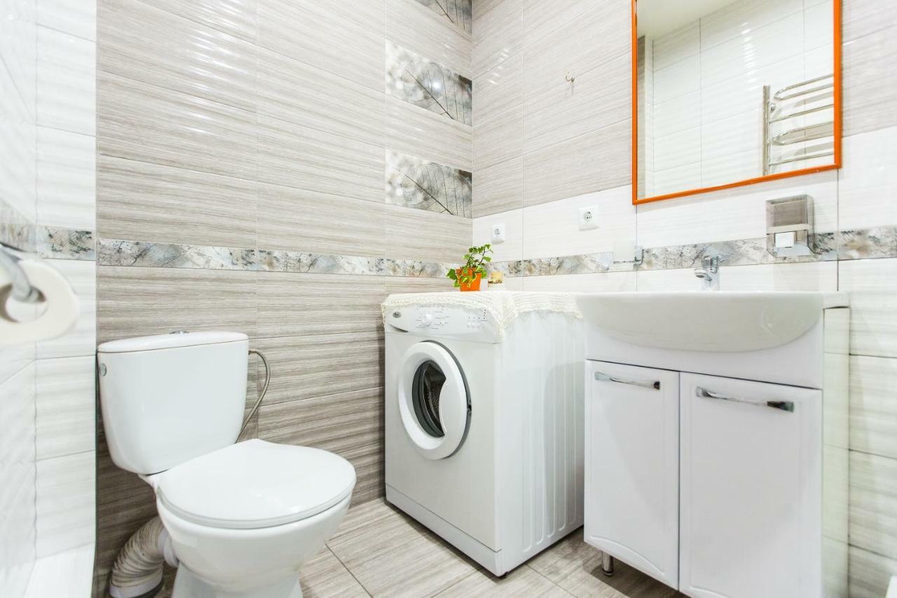 Modern 2Br Apartment In Central Lviv Kültér fotó